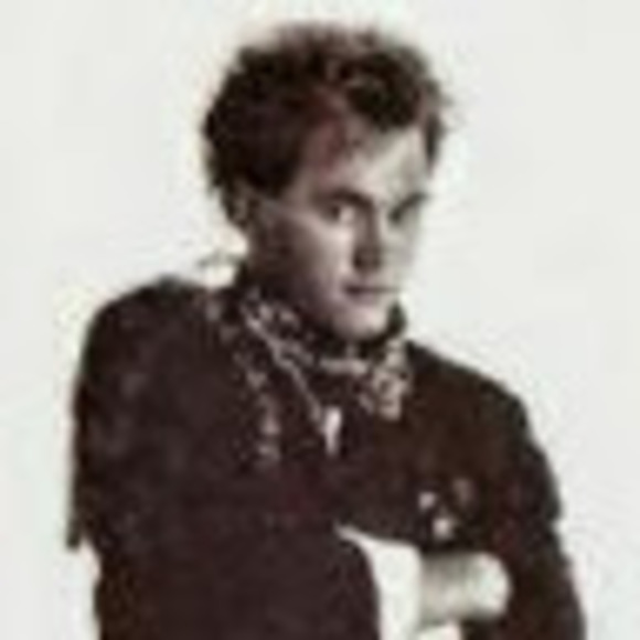 Meet your Posher, Georgie - Picture 1 of 1